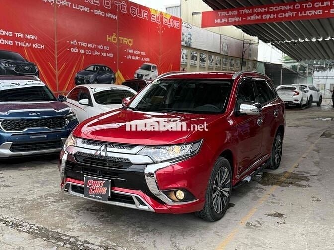 Mitsubishi Outlander 2022 2.0 CVT 25000 km một chủ
