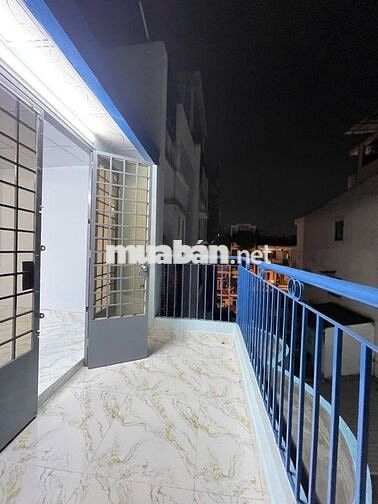 SIÊU RẺ TT Q10 HOÀ HẢO-HẺM XE HƠI THÔNG 2 ĐẦU-3PN-BAN CÔNG-NHỈNH 5 TỶ