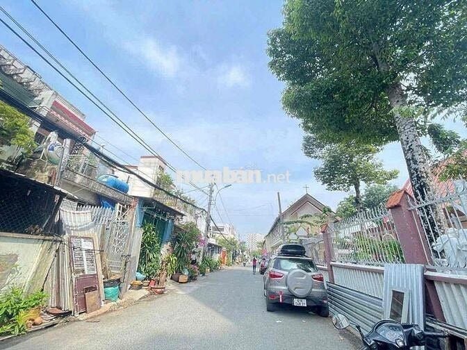 đất mặt tiền đường 17 Linh Đông ngay nhà thờ Thánh Khang chợ Tam Hà