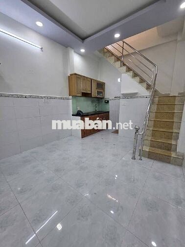 BÁN NHÀ ĐẸP LƯƠNG VĂN CAN - HẺM BA GÁC - 2 TẦNG PN 2WC - NHỈNH 2 TỶ.