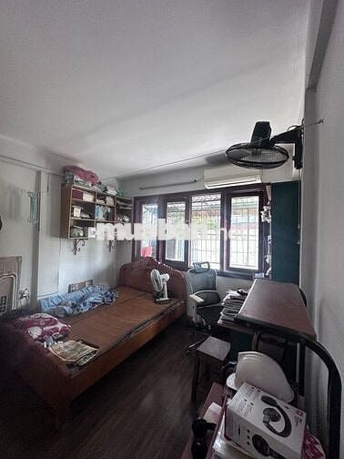 Bán căn hộ tập thể Thanh Xuân Bắc, oto đỗ cửa, 70M, 2 ngủ 2 wc.