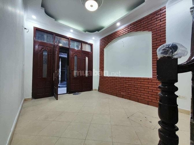 Cho thuê nhà phố Ngọc Khánh Ba Đình hợp ở, làm VP 