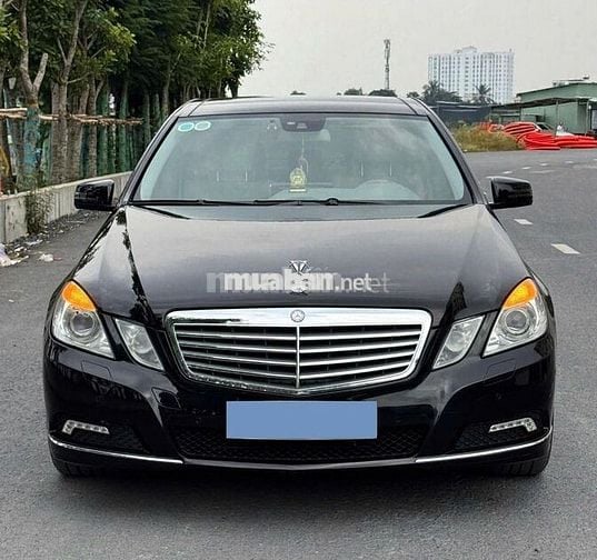 Mercedes-Benz E300 đời 2010 số tự động