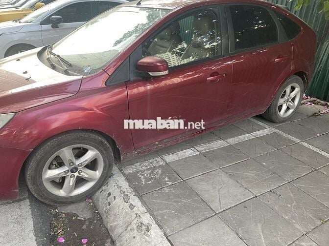 Ford Focus 2011 1.8AT hatchback Đỏ