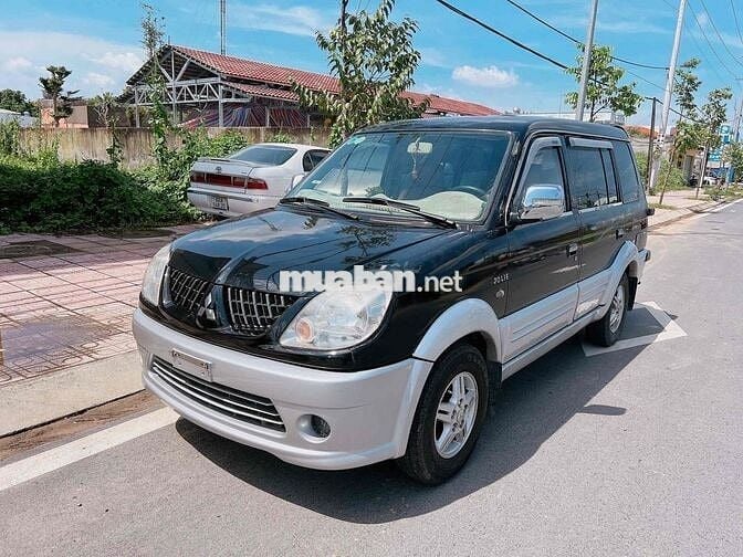 Mitsubishi 205 phun xăng trao đổi giao lưu xe