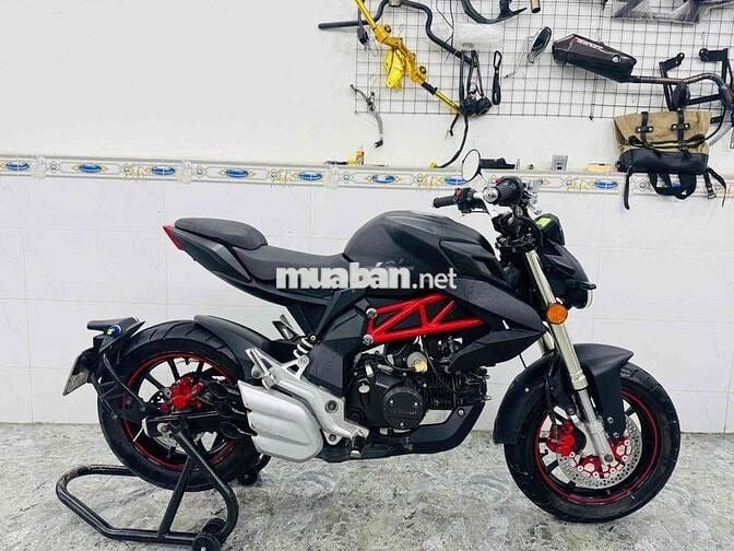 MV Agusta 110 Đen 9000 km