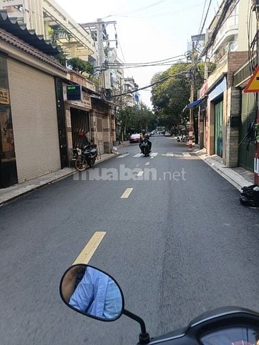 Bán Nhà : hẻm 8m đường Đồng Đen P.14 Q.Tân Bình Tp.HCM -dt:4x16m 4 lầu