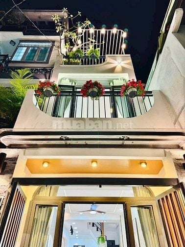 Bán nhà HXH Hai Bà Trưng, Phường 8, Quận 3 DT 4x15.5m 1 trệt 2 lầu