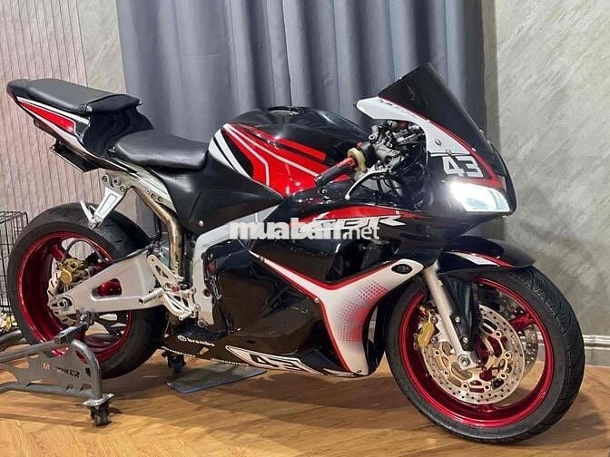 Honda CBR 600 Đen Đỏ Trắng