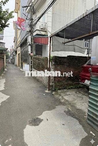 3,95 tỉ/43m2 xóm Vang, Cổ Loa. Ngõ thông, oto 7 chỗ vào đất