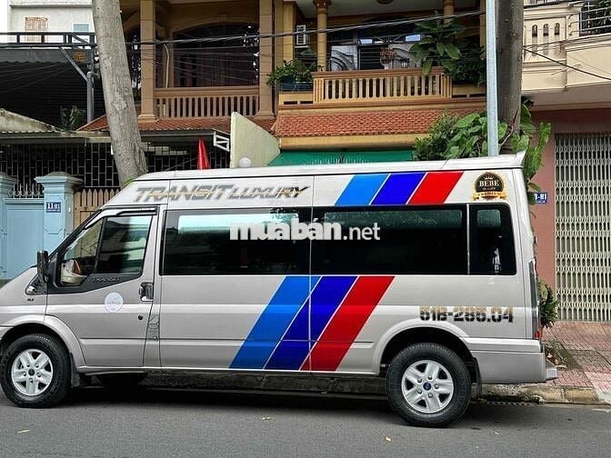 Ford Transit 2019 Luxury - 12345 km