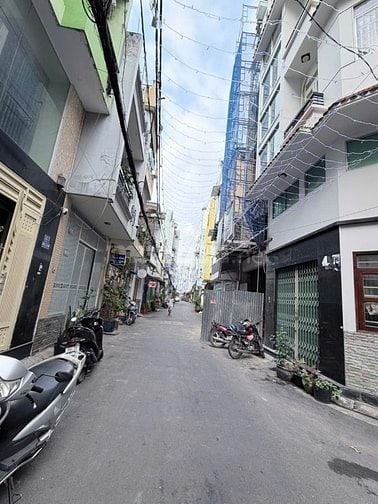 Nhà Bán HXH 1162 Trường Sa, Căn Góc 30m2 - 5 Tầng