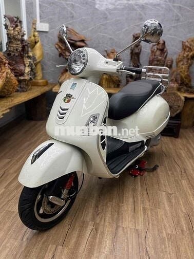 👉Vespa GTS 125cc chính chủ biển SG máy bao zin