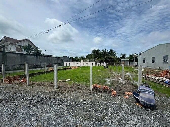 Hàng Ngộp Giá Rẻ 650tr Cần Bán Lô Đất Ngay Chợ Trảng Bàng.DT 115m2,SHR