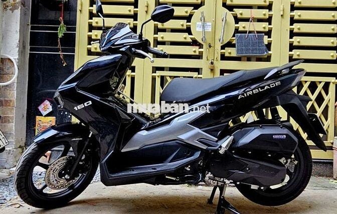 Honda Air Blade 160 ABS 2025 Đen 1500 km
