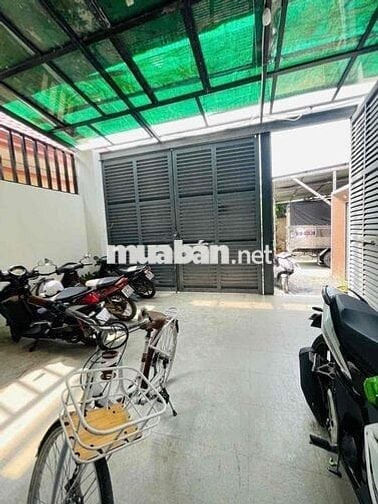 Nhà cấp 4 mới xây sạch đẹp DT 80m2 hẻm xe hơi gần Hoàng Diệu 2