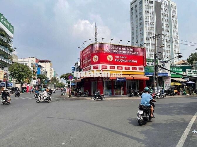 MT Nơ Trang Long. Góc nguyễn Huy lượng.9x4,6m. HDT 50 tr nét.giá 7 tỷ