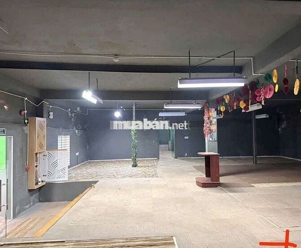 CHO THUÊ KHO 1500M2 NGAY CẦU THAM LƯƠNG KẾ KCN TÂN BÌNH ĐƯỜNG CON40F