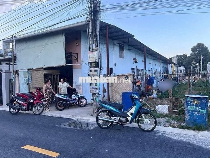 Bán gấp d.ã.y t.r.ọ+1 Kiot–Thu nhập10–12 Tr/Tháng– giá 935Triệu SHR