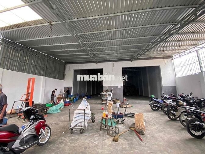 cần cho thuê kho xưởng 650m2 xây kiên cố