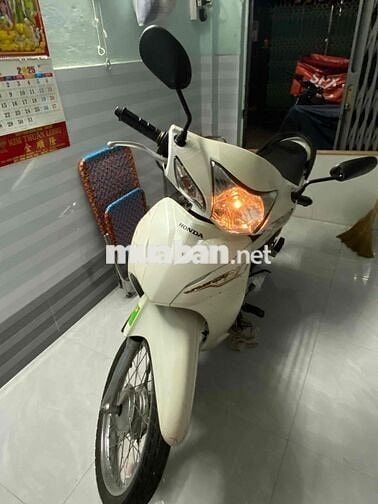 mình cần bán xe wave alpha 2022 tem vàng