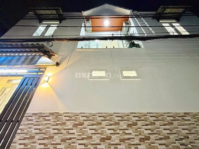 Bán nhà hẻm 1 sẹc xe hơi Lê Đức Thọ, P.16, 3,8 x 10,5, giá 4.4 tỷ tl