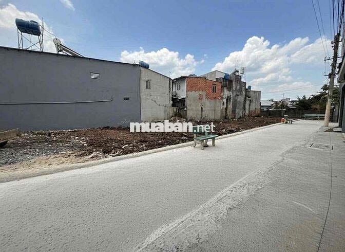 Bán lô đất góc 2mt 5x23m, sát chợ Thới Tứ, vị trí đẹp, Hốc Môn