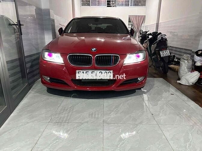 BMW 3 Series 2011 320i ( bmw e90)  - 100000 km