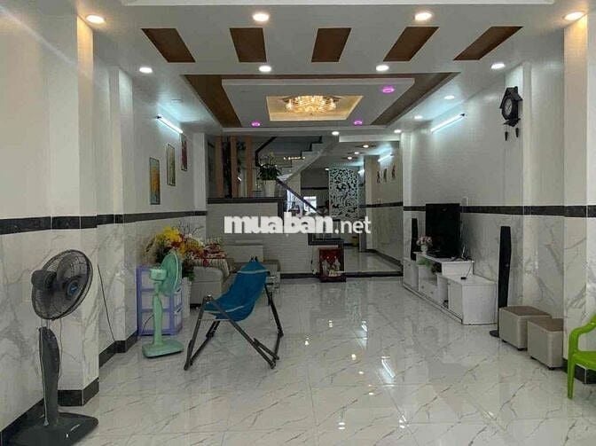 NHÀ LẦU MỚI ĐẸP TRUNG TÂM PHƯỜNG 1