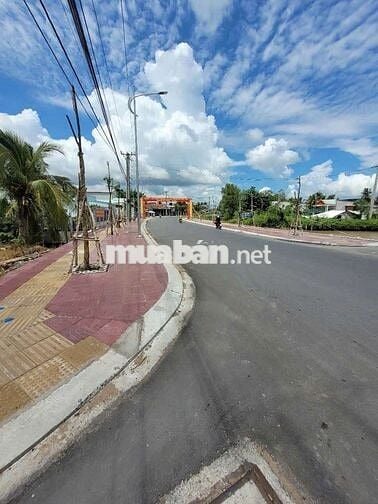 Nhà 2 Phòng Ngủ Giá Rẻ Ngay Trung Tâm Thành PHỐ VĨNH LONG OK