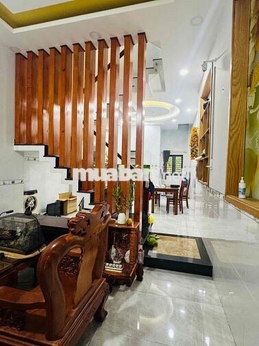 Nhà 3 Lầu 4PN NGAY CHỢ MINH PHÁT TX22 GIÁ 8,5 TRIỆU