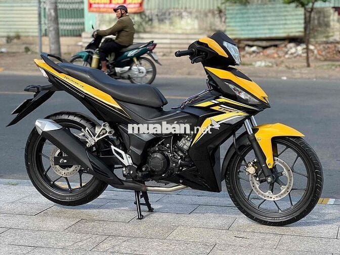 Honda Winner 150 V1 Bản Đặc Biệt Vàng Đen