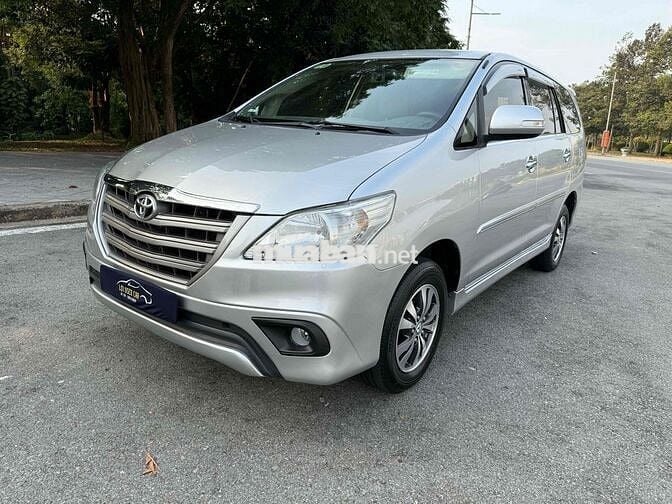 Toyota Innova 2015 2.0E số sàn full đồ chơi