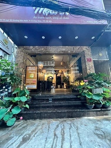 Sang nhượng nhà hàng chay Mộc An số 10 ngõ 101 Hào Nam, 80m2x5 tầng
