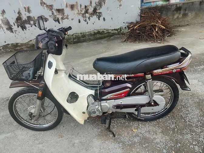 Dream máy rất êm đề đóm đủ có cavet gốc theo xe