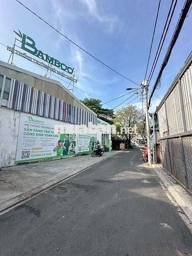 Nhà 3 tầng  -  hẻm xe hơi  -  76m2  -  giá xhi 6,5 tỷ