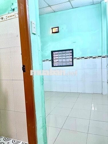 cho thuê phòng q10,gần cc Hà Đô