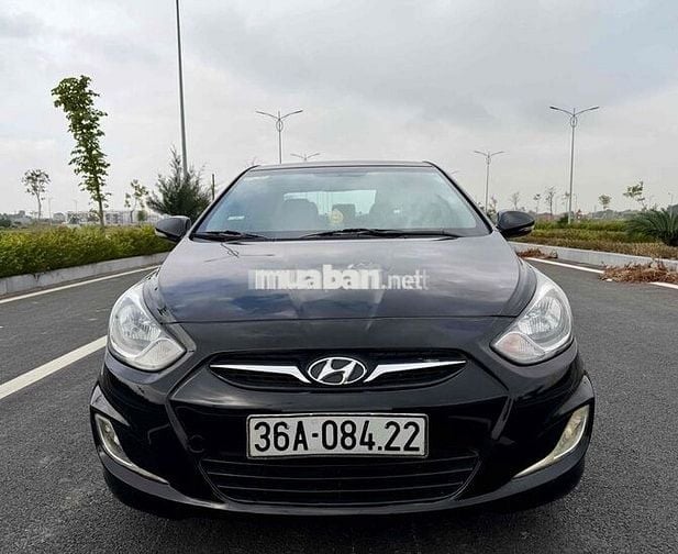 Hyundai Accent 2011 1.4 AT - 120000 km