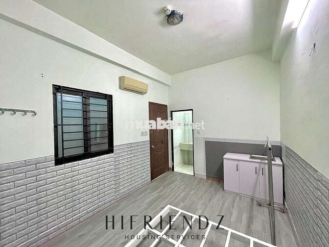 Studio 22m2 Ngay Ngã Tư Bốn Xã, Sẵn Máy Lạnh, Kệ Bếp, Cho Để Xe Điện