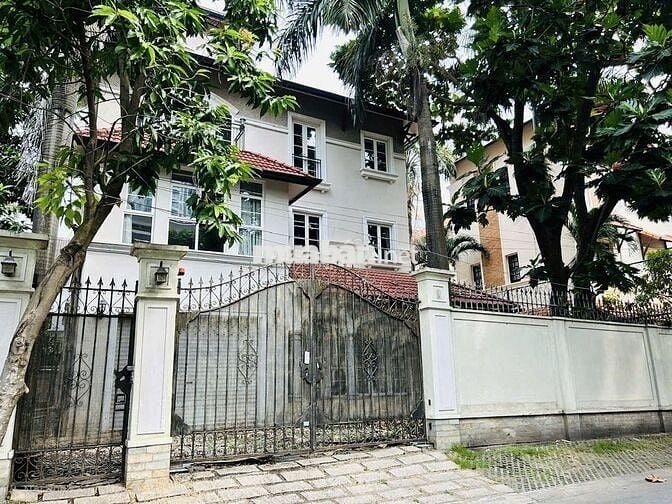 NHÀ ĐƯỜNG HOÀNG VĂN THỤ DIỆN TÍCH: 15X30M TRỆT 2 LẦU CHO THUÊ