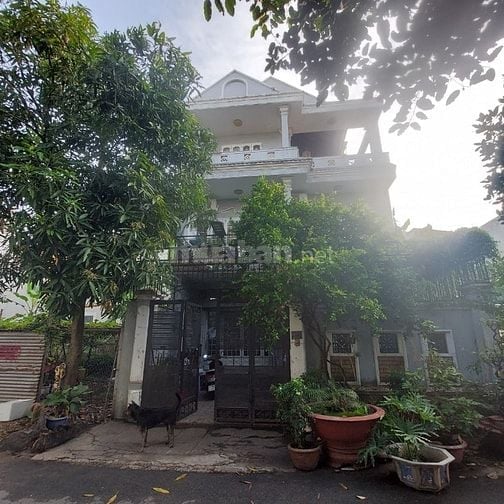 Bán Nhà Phố vườn Khu dân cư yênt ĩnh, ổn định, dân trí cao