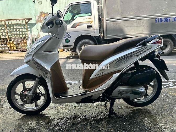 Vision 2014 limited, màu trắng, nguyên zin,2 chìa