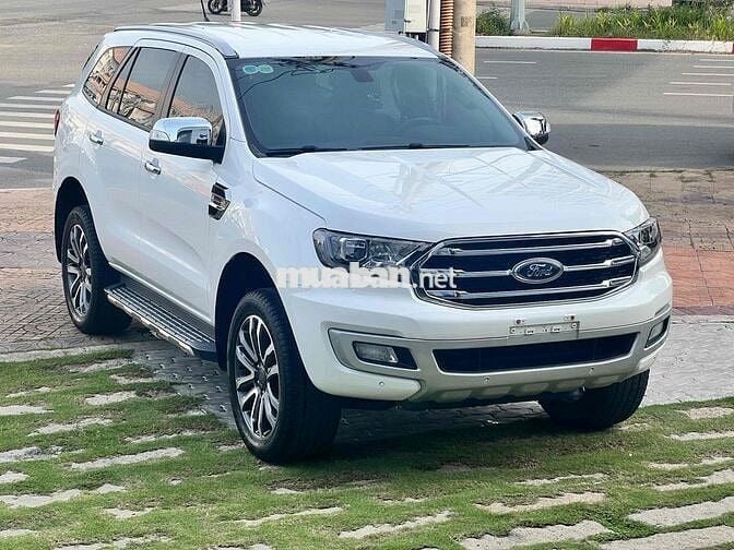 Ford Everest 2020 Titanium 2.0L AT 4x2 - 45000 km