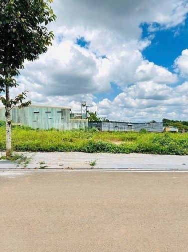 Bán nhanh Lô đất nền với giá 2.x x tỷ diện tích 138m2