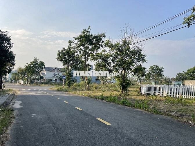 Bán Đất 141m2 Ngang 6m Cách Đại Học FPT 400m SỔ HỒNG CÔNG CHỨNG NGAY 🏘