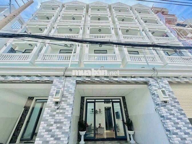 Nhà có cầu thang máy 4 x 20 có 4 tầng 8pn 8wc sân thượng