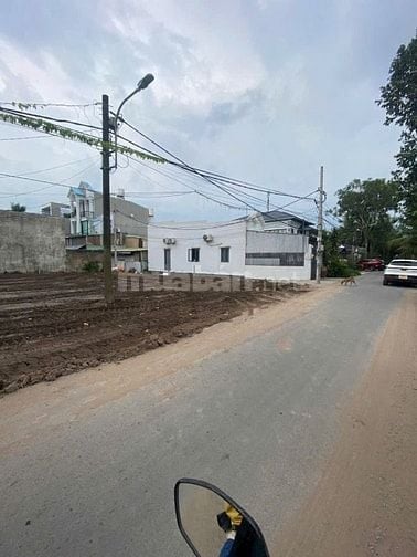 Cần bán 400m2 thổ cư Trần Văn Giàu 20x19 rất đẹp KDC