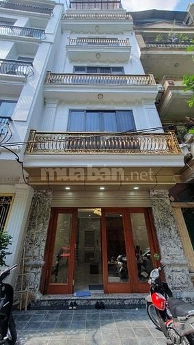 "Bán nhà Đầm Trấu, Hai Bà Trưng 55m, 7 tầng, mt 5.2m. Giá: 32.3 tỷ