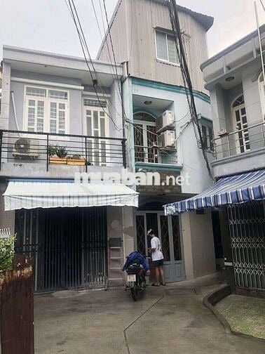 Nhà cho thuê 3m × 5m 2 lầu 2p ngủ