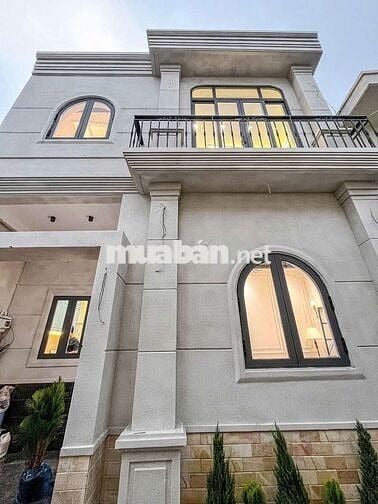 Nhà Đẹp Phong Cách Tây Âu Hẻm Hùng Vương